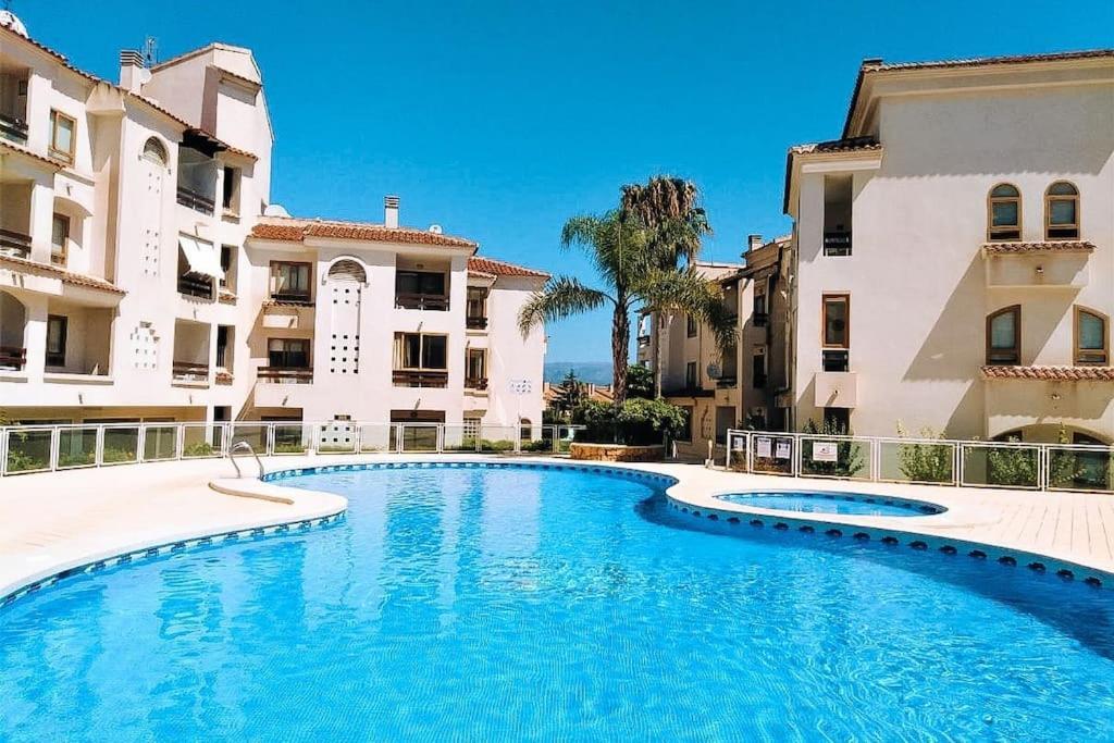 Precioso Con Piscina Y Vistas Apartment *
