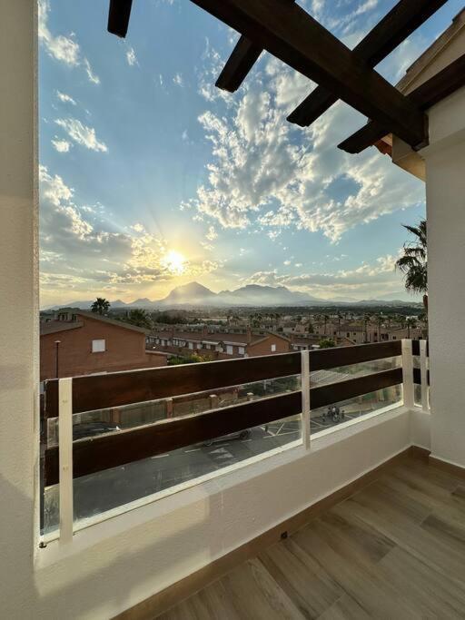 Precioso Con Piscina Y Vistas Apartment Alicante